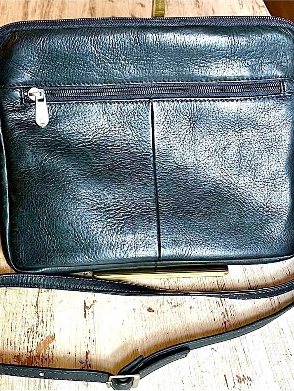 Piel Men's Black Leather Padded iPad Tablet Messenger Bag Crossbody Tech Case